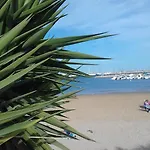 Naranja Con Piscina Urb El Paraiso