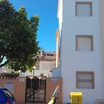 Naranja Con Piscina Urb El Paraiso Апартаменты *