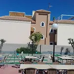 Naranja Con Piscina Urb El Paraiso Торевьиа