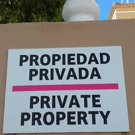 Naranja Con Piscina Urb El Paraiso