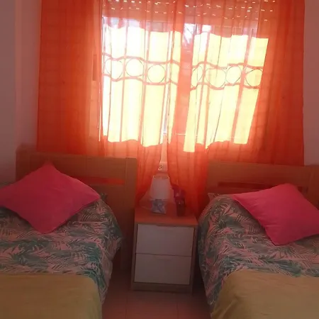 Naranja Con Piscina Urb El Paraiso Apartment *