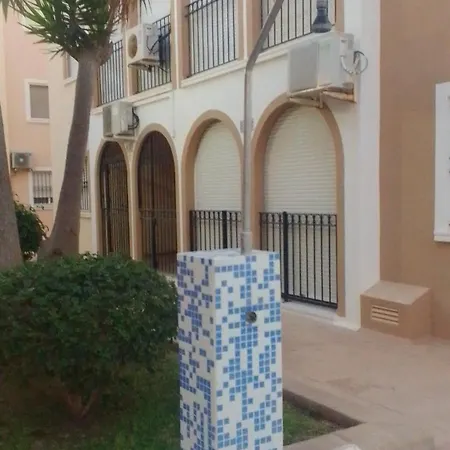 Apartman Naranja Con Piscina Urb El Paraiso *