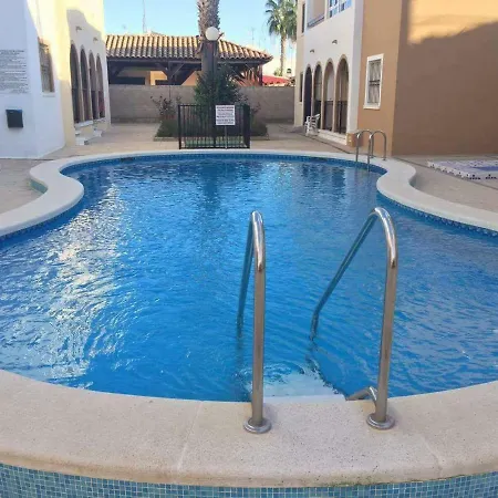 Naranja Con Piscina Urb El Paraiso Τορεβιέχα