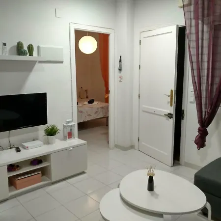 Naranja Con Piscina Urb El Paraiso *