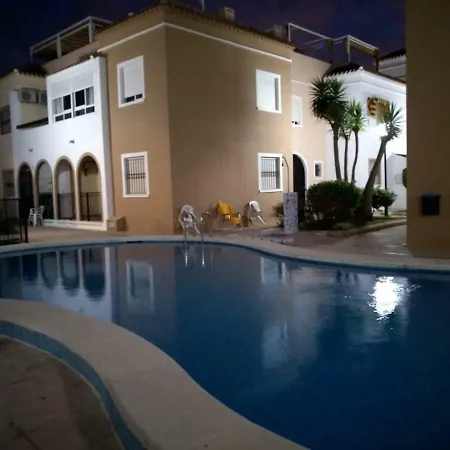 Naranja Con Piscina Urb El Paraiso Apartment