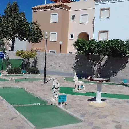Naranja Con Piscina Urb El Paraiso Торрев'єха