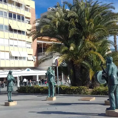 Naranja Con Piscina Urb El Paraiso Торевьиа