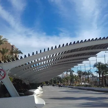 Naranja Con Piscina Urb El Paraiso Апартаменты *