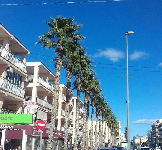 Apartman Naranja Con Piscina Urb El Paraiso *